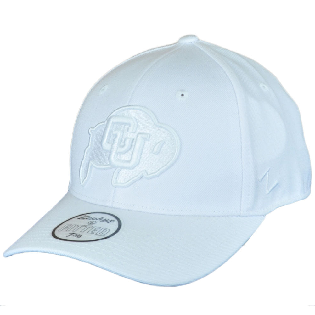 NCAA Zephyr Colorado Buffaloes White Adult Men Flat Bill Fitted Size Hat Cap