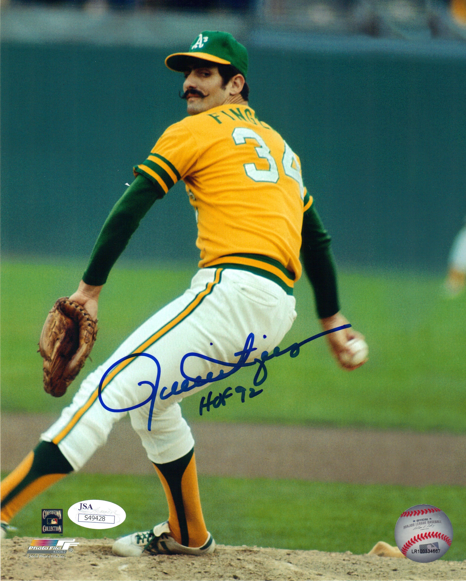 MLB Oakland Athletics Rollie Fingers #34 Autographed Photo 8x10 Picture