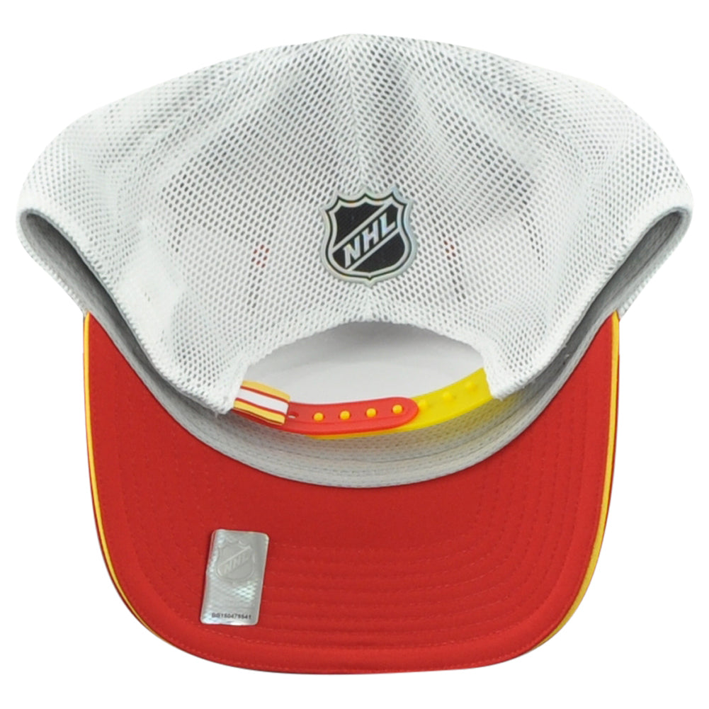NHL Fanatics Authentic Pro Calgary Flames Adults Snapback Mesh Trucker Hat Cap