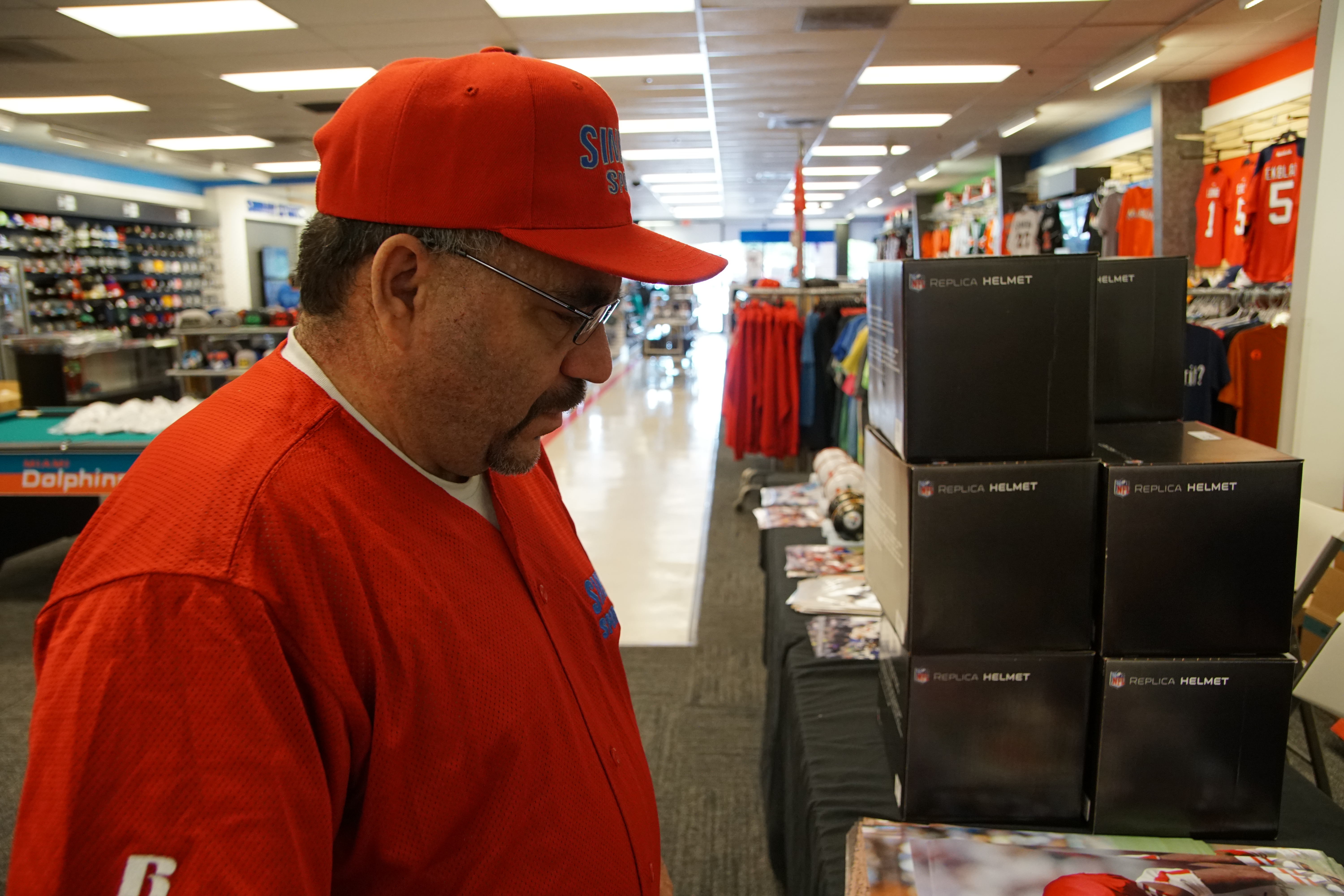 jarvis landry signing/autograph event customer seeing the wide variety